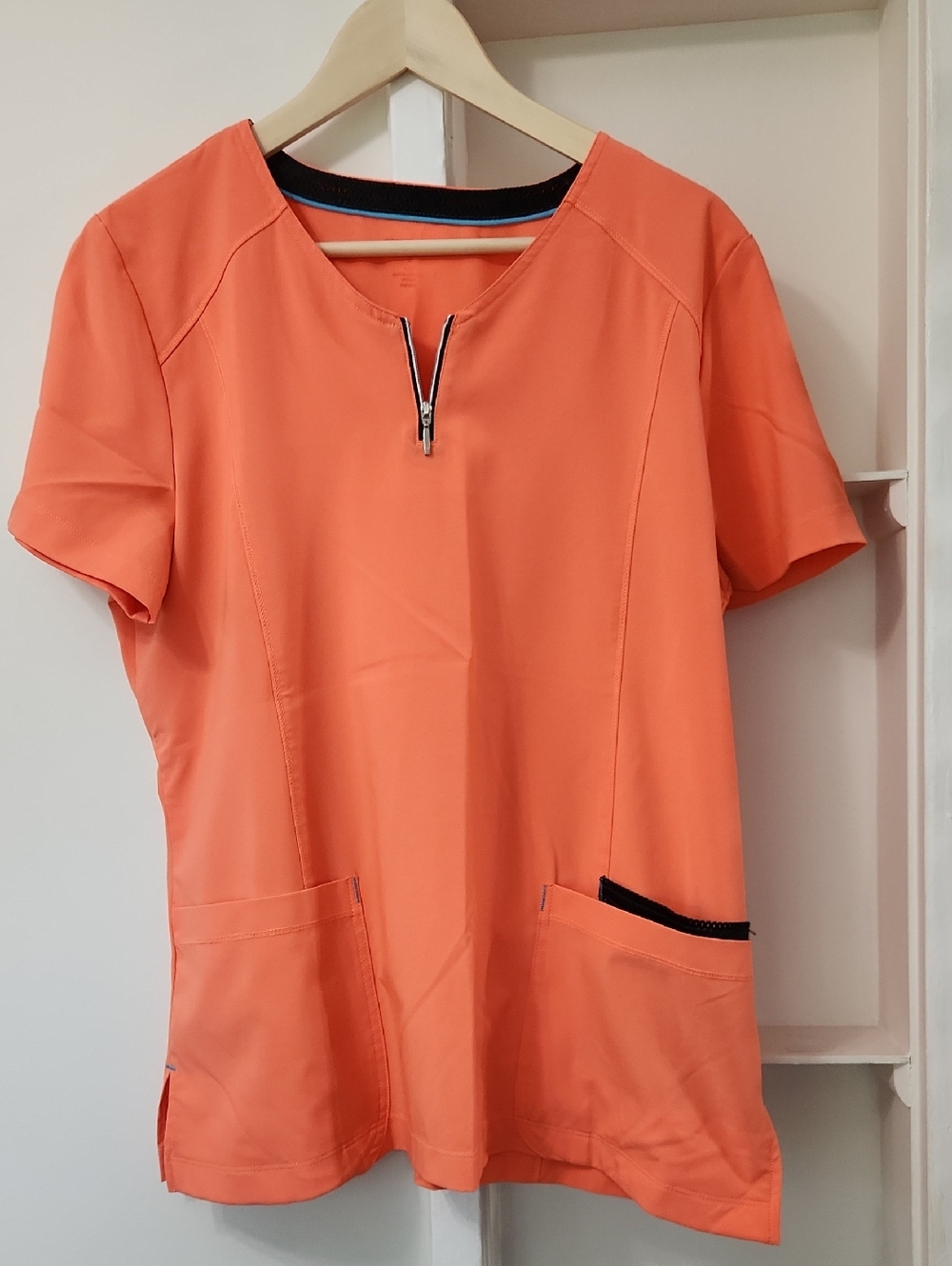 Scrubstar Women’s Zipped V-Neck Medical Scrub Top Melon Peach L